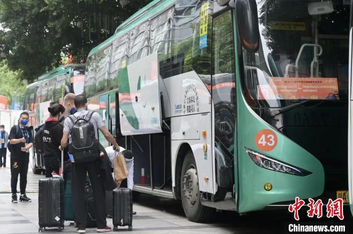 马蒂普在利物浦4-3击败富勒姆的比赛中首发出场，但在下半场受伤离场。